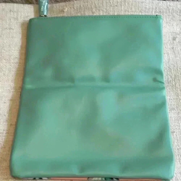 NWOT Rachel  Pally Vegan Leather Clutch - Picture 3 of 6